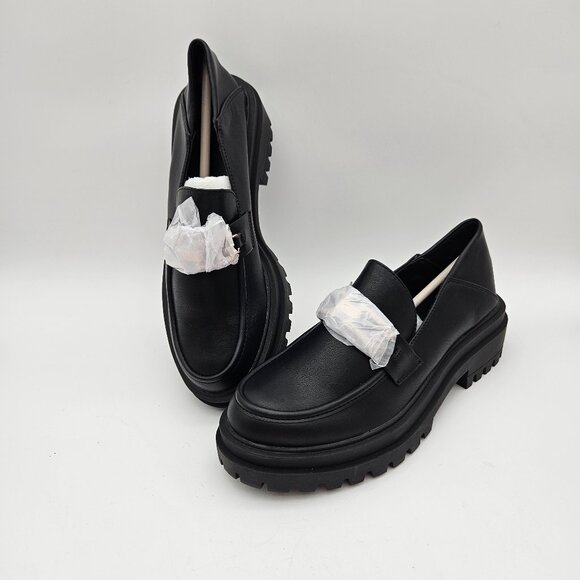 ZBY Black Vegan Leather Lug Sole Loafer Gold Tone Hardware Womens Sz 6.5 NEW - Picture 1 of 8